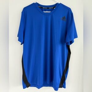 Adidas Men's Blue and Black Short Sleeve Tee